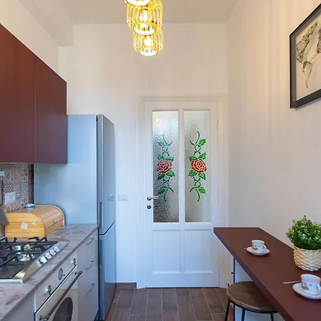 Flaminia View By In Daire *